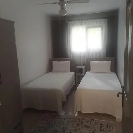 Houseofurla