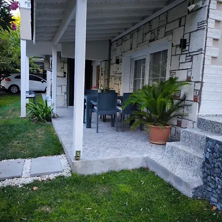 Houseofurla Apartment