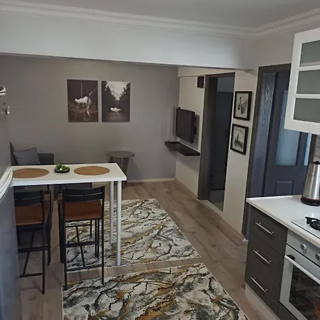 Apartment Houseofurla *